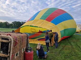Vorbereitung für eine Heißluftballonfahrt