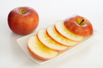 リンゴ　高徳　山形県産