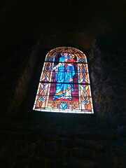 ÉGLISE SAINT MATTHIEU.BURES SUR YVETTE.VITRAIL