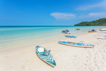  kayaks at the tropical beach