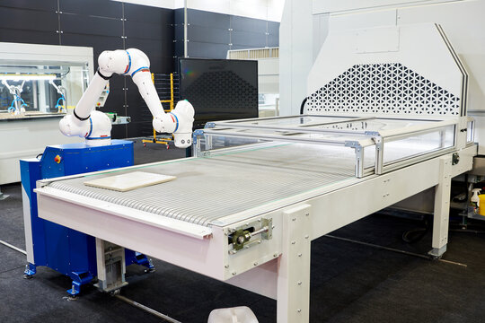 Smart cartesian spraying robot