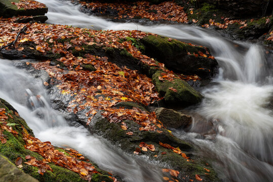 Kaskady Rodła jesienią, Wisła Polska 