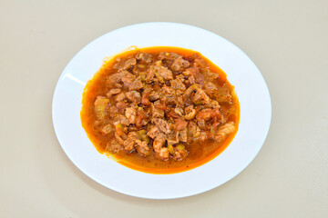 Sauteed chicken with carrots and peas ( Turkish ; Et, Tavuk Sote, guvec  )