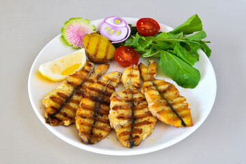 Fried Anchovies (Turkish Name: Hamsi Tava) .Hamsi, istavrit, sardalya tava. Balik kizartma. Izgara cipura, levrek, uskumru.