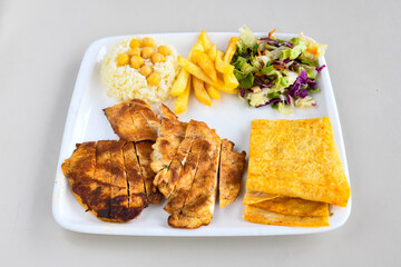 Chicken wings barbeque in a dish with BBQ grill sauce . Izgara tavuk kelebek sis kanat. Tavuk sis, gogus.