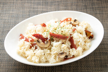 サラミとマッシュルームのバターライス。
