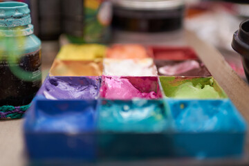 Colorful Artistic Makeup Set: Creative Stains and Expressive Tools for Body Painting