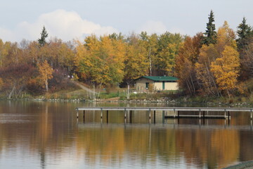 Fototapeta na wymiar autumn on the lake, Elk Island National Park, Alberta
