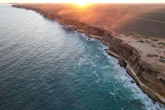 Nullabor Plains Cliffs and Campgrounds