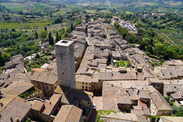 Borgo di San gimignano, in Toscana, vie del centro storico, attrazioni, panorami