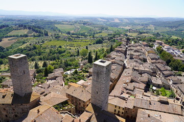 Borgo di San gimignano, in Toscana, vie del centro storico, attrazioni, panorami - obrazy, fototapety, plakaty