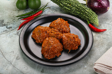 Kashmiri aloo dum - potato stuffed cheese