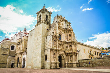 Fototapeta na wymiar catedral oaxaca mexico