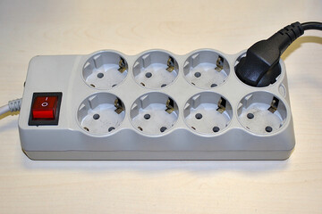 Electrical splitter with 6 outlets