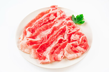 皿に盛った牛肉