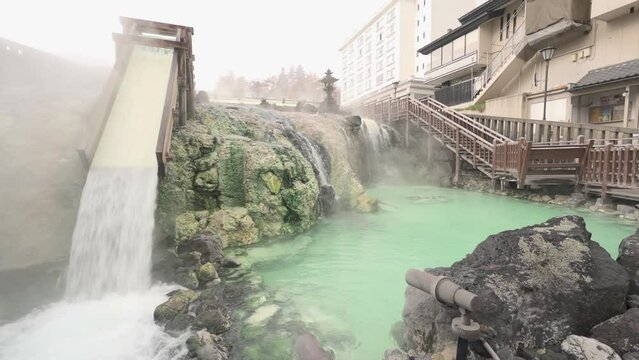 草津温泉の湯畑