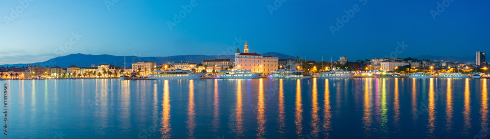 Canvas Prints Waterfront skyline of Split in Croatia