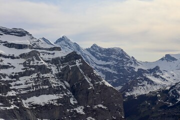 Fototapeta na wymiar Beautiful view of the majestic snow-covered Grindelwald mountain