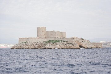 Fototapeta na wymiar Old castle and Chateau d'If island in Marseille, France