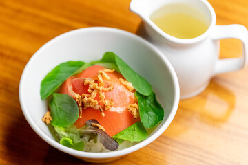 スモークサーモンの茶漬け