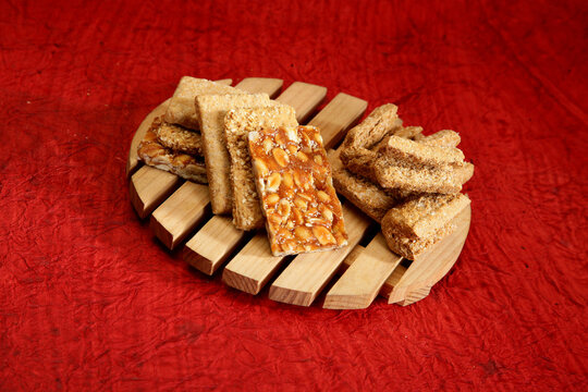 Gajak, Made with sesame seeds, peanuts and jagger