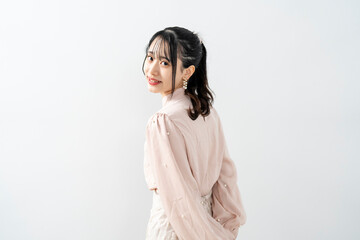 若くてかわいい女性