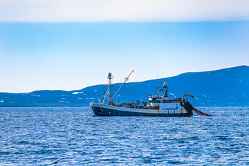 Obraz premium Shrimp trawler at sea in the arctic