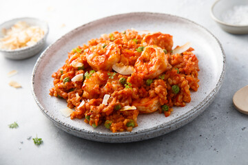 Spicy rice with coconut and shrimps