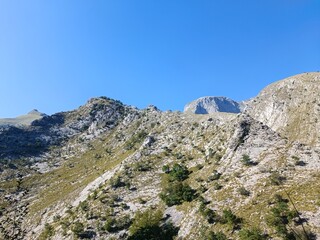 Fototapeta na wymiar montagne rocciose