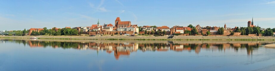 Naklejka na ściany i meble Panorama of Toruń from the Vistula river side