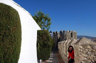 Viajes, mujer, castillo, almenas, turismo, Córdoba