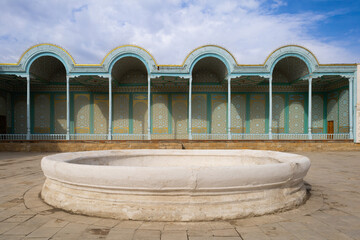 Sitorai Mohi Xosa. Sommerpalast des letzten Emirs von Buchara Alim Khan. Buchara, Usbekistan. - obrazy, fototapety, plakaty