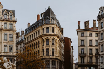 Wunderschöne französische Gebäude in der innenstadt von Lyon in Frankreich