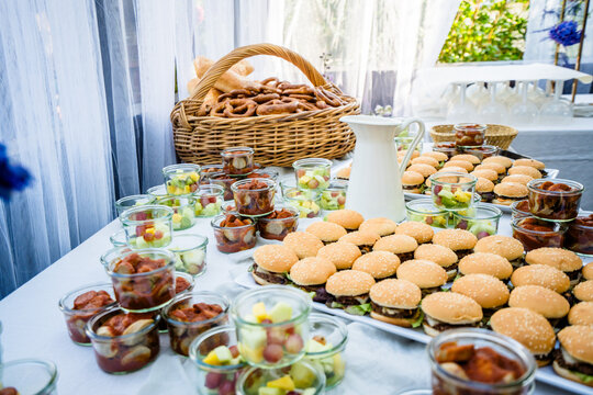 Fingerfood-Platte Images – Browse 5 Stock Photos, Vectors, and Video ...