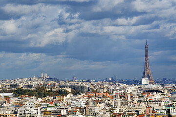 Fototapeta na wymiar Viewpoint of Paris from the National Estate of Saint-Cloud 