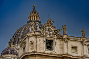 Fototapeta na wymiar Die schöne Altstadt Rom in Italien mit beeindruckenden Bauwerken 