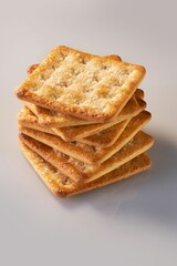 A pile of seven sweet crackers
