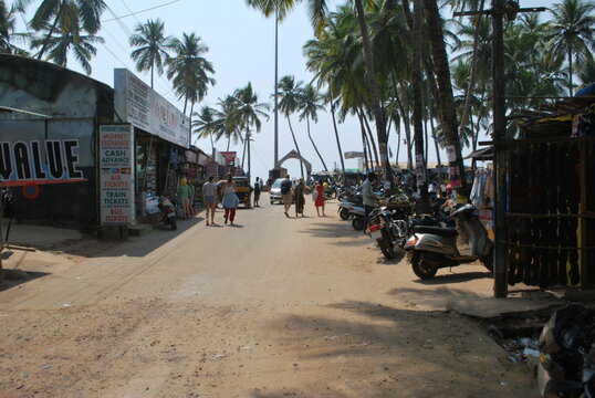 The road past the market towards the sea. Kola Village, South India
