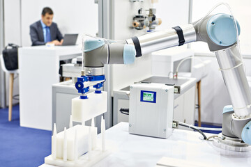 Standard multipurpose robot arm