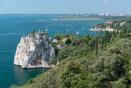 Historic Castello Vecchio di Duino
