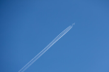 Boing 747 in french sky - versailles