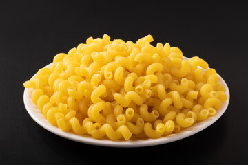 チェレンター二　(ショートパスタ)