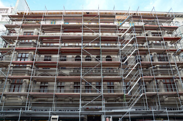 building under construction © Pawel Filusz