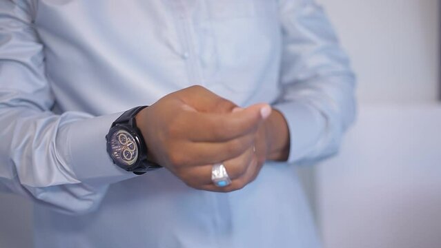 A man Wearing Muslim Clothes Kanzu Stock Video Footage 