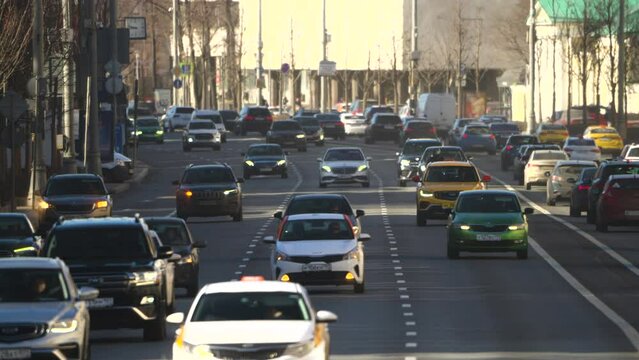  Dense traffic during rush hour on the central street of Moscow. Reportage shot of the city