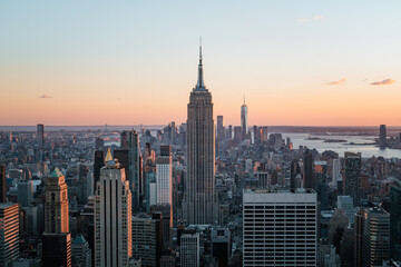 Fototapeta na wymiar New York City skyline at sunset