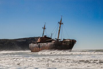 Fototapeta premium Shipwreck. Ship aground on the sea coast of Argentina.