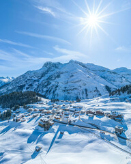Das schneesichere Wintersportgebiet Warth in Vorarlberg im Luftbild