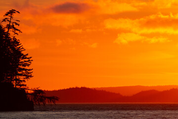 Coucher de Soleil sur le Pacifique depuis l'ile de Vancouver