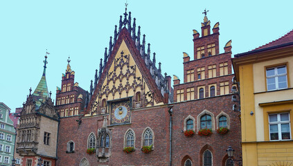 Obraz premium The old building in the historical center on Wroclaw, Poland